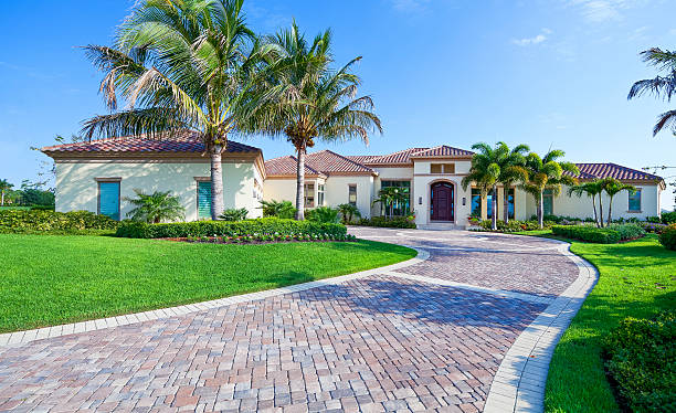 Best Driveway Paving Company  in Stockton, MO